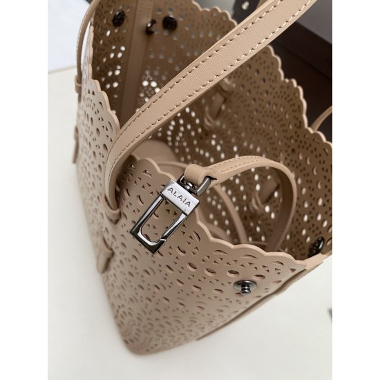 Alaia Bags Collection Top Quality
