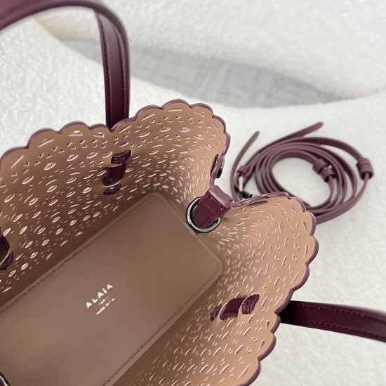 Alaia Bags Collection Top Quality
