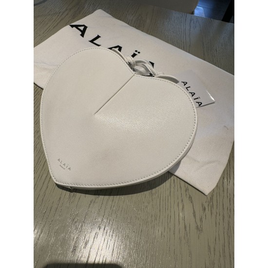 Alaia Love Bag Collection Top Quality
