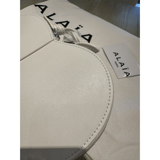 Alaia Love Bag Collection Top Quality
