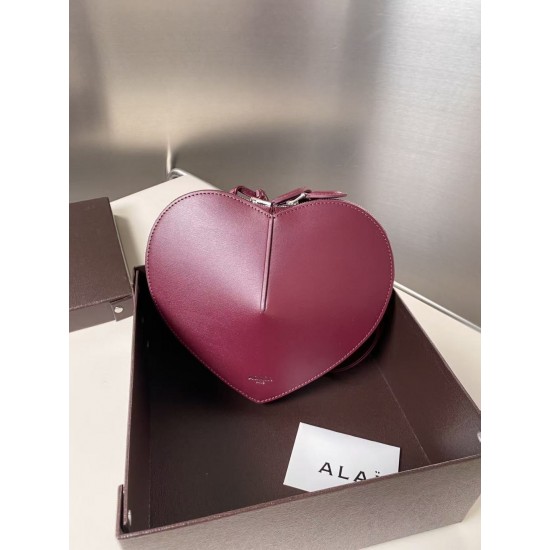 Alaia Love Bag Collection Top Quality
