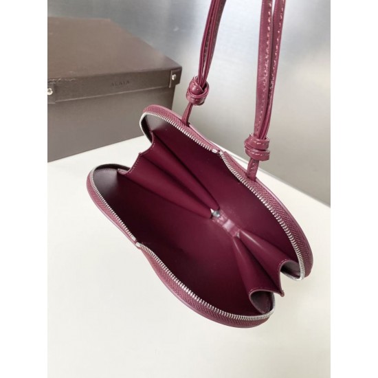 Alaia Love Bag Collection Top Quality
