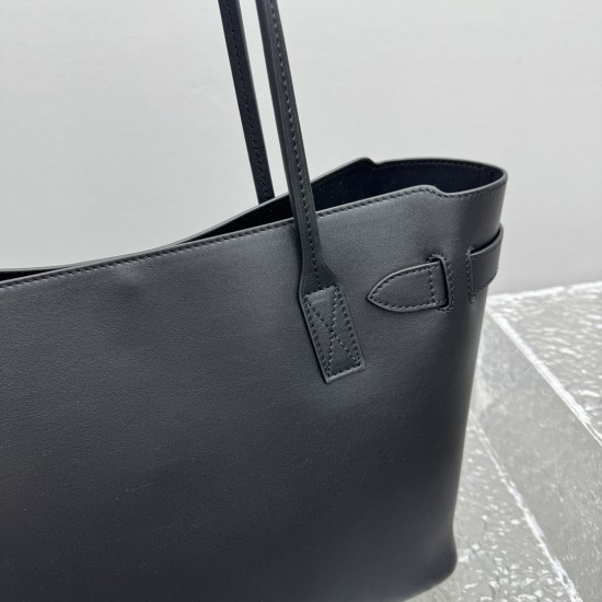 Balenciaga Collection Top Quality
