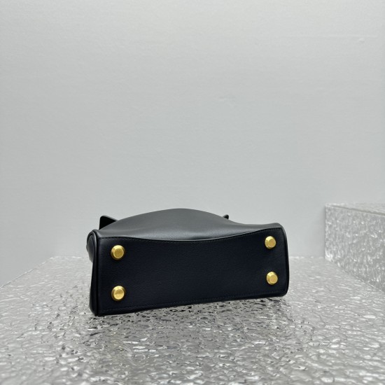 Balenciaga Collection Top Quality
