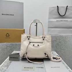 Balenciaga Collection Top Quality
