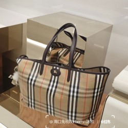 Burberry Collection Top Quality
