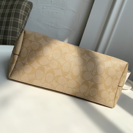 Coach Women's Bags