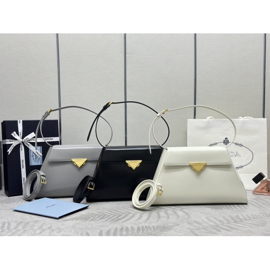 Prada Collection Top Quality
