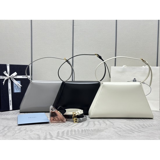Prada Collection Top Quality
