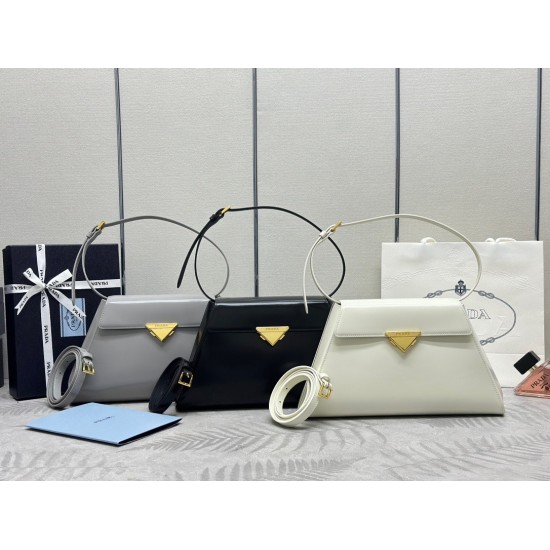 Prada Collection Top Quality
