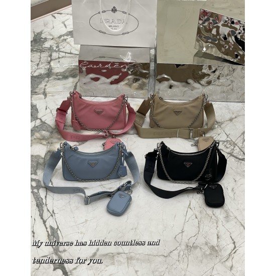 Prada Collection Top Quality
