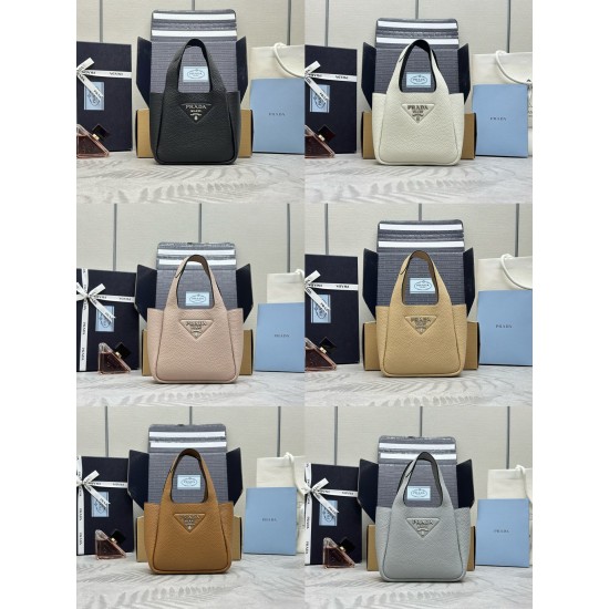 Prada Collection Top Quality
