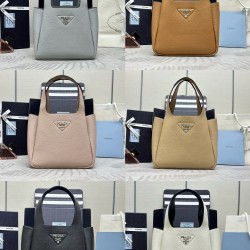 Prada Collection Top Quality
