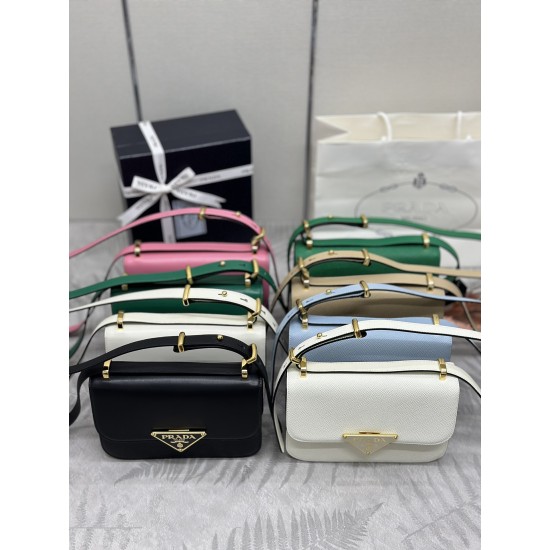 Prada Collection Top Quality
