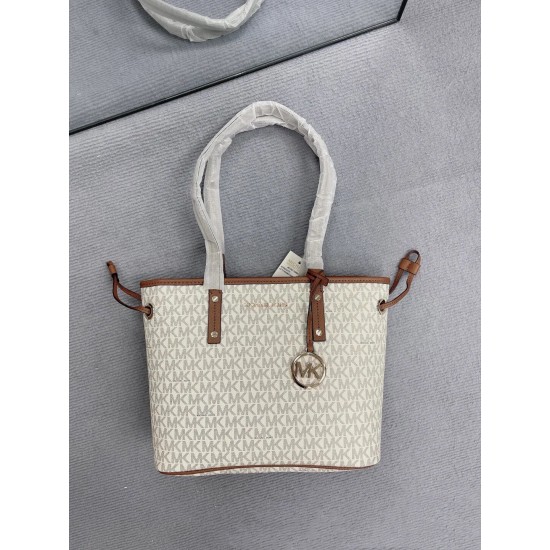 Tory Burch Collection Top Quality
