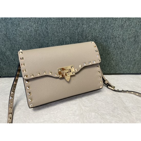 Valentino Collection Top Quality

