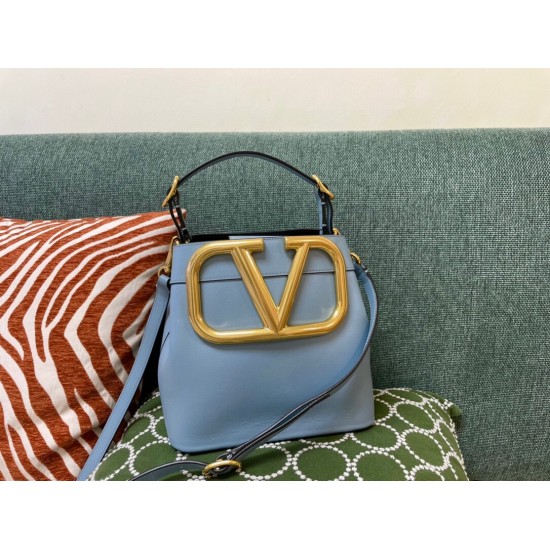 Valentino Collection Top Quality
