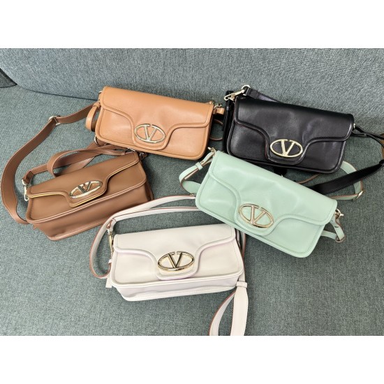 Valentino Collection Top Quality
