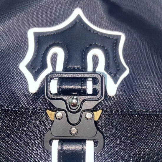Trapstar Bags: High Quality