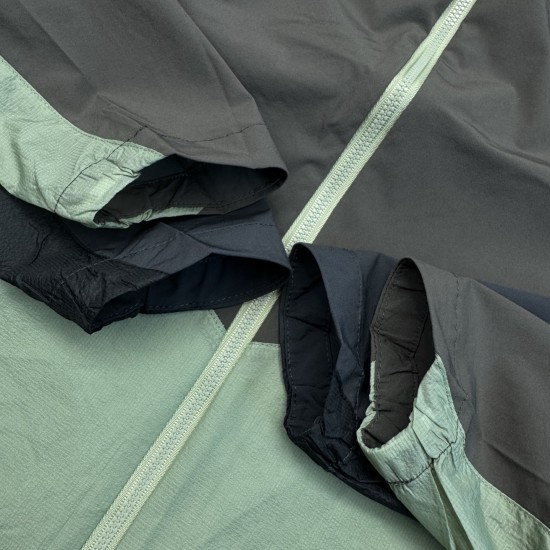 Arcteryx Clothing