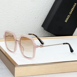 DG Glasses