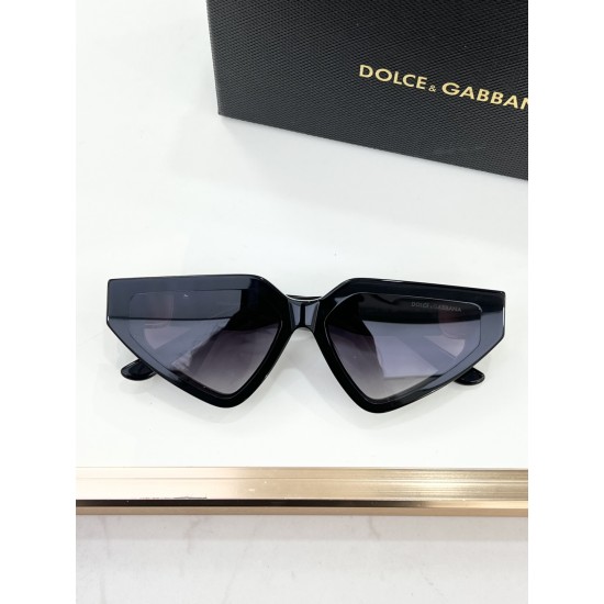 DG Glasses