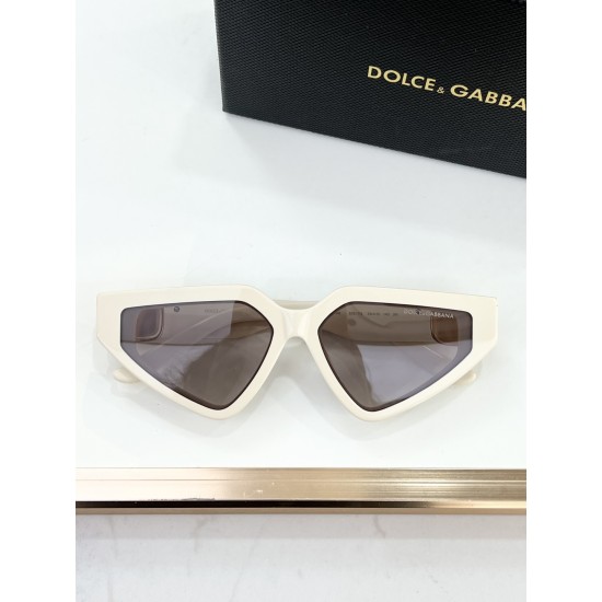 DG Glasses