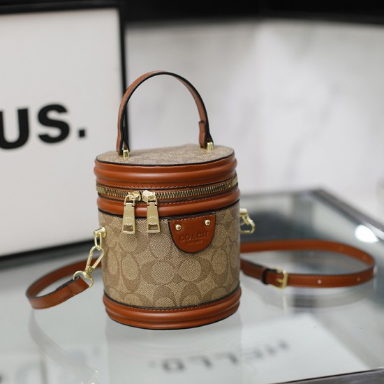 Good Quality Other Bags: Wallets, $30–$50