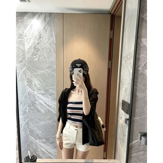 Prada Hat
$30-$45