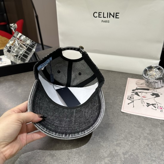 Prada Hat
$30-$45