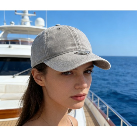 Prada Hat
$30-$45