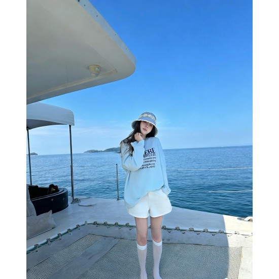 Prada Hat
$30-$45