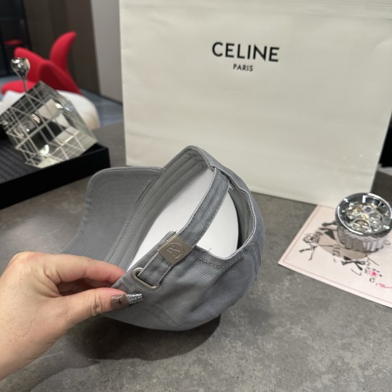 Prada Hat
$30-$45