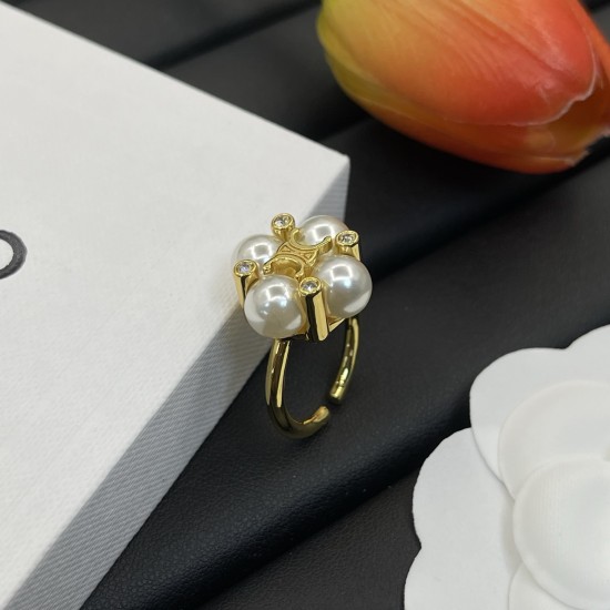Celine Ring