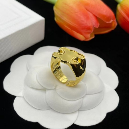Celine Ring