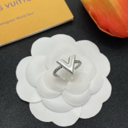 LV Ring