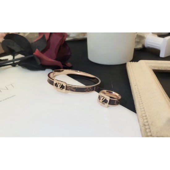 LV Jewelry Bracelet