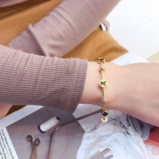 LV Jewelry Bracelet