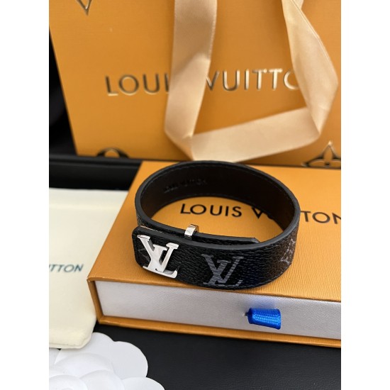 LV Jewelry Ring 