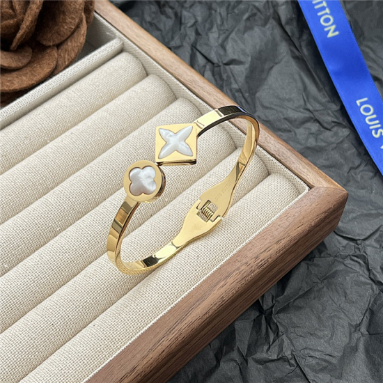 LV Jewelry Ring 