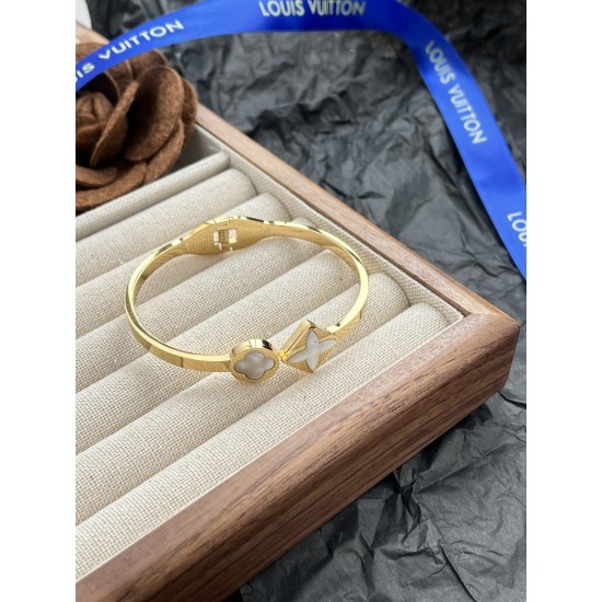 LV Jewelry Ring 
