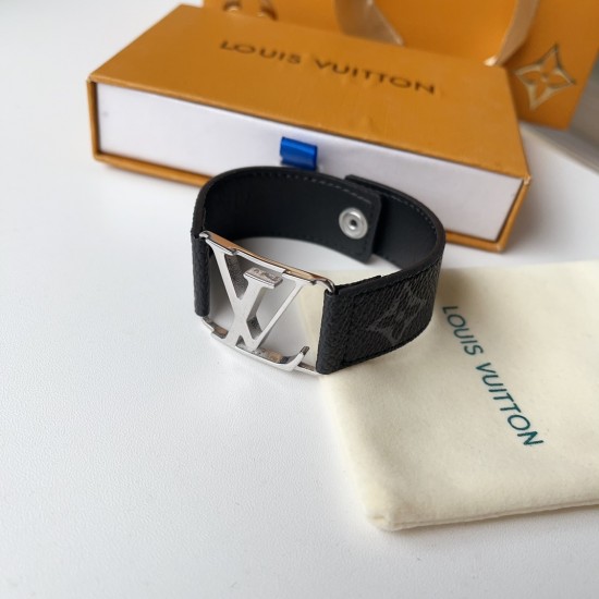 LV Jewelry Ring 