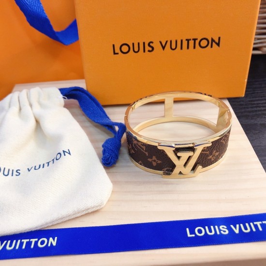 LV Jewelry Ring 