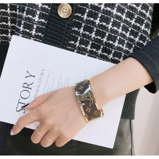 LV Jewelry Ring 