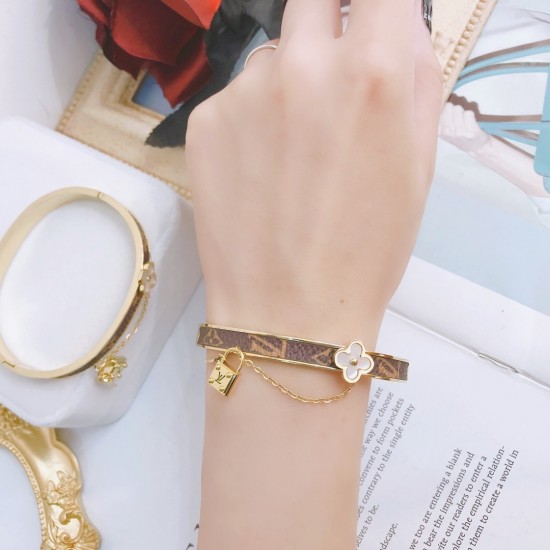 LV Jewelry Bracelet