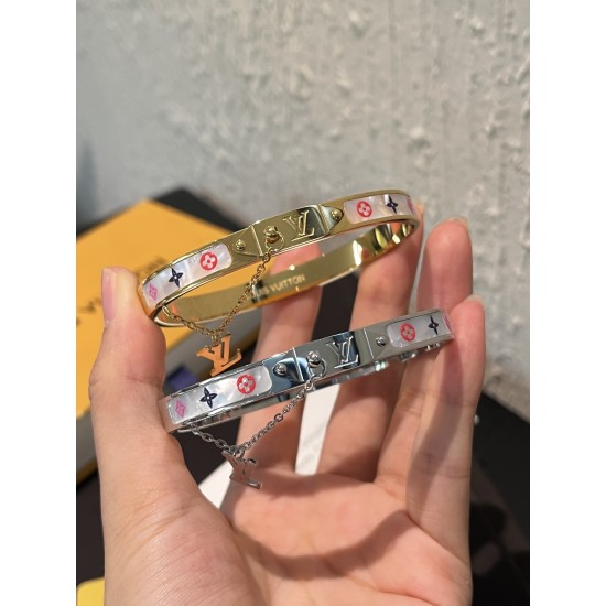 LV Jewelry Ring 