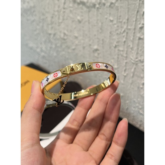 LV Jewelry Ring 