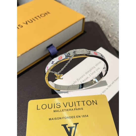 LV Jewelry Ring 