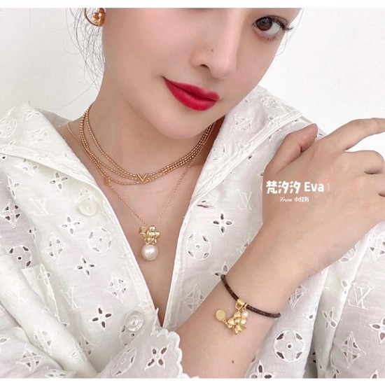 LV Jewelry Bracelet