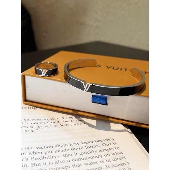 LV Jewelry Bracelet